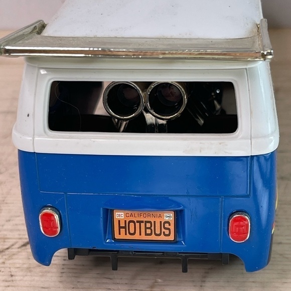 HOT Wheels California Volkswagen Hot Bus 1999 Retro Scale approximately 1:32 - Picture 3 of 13